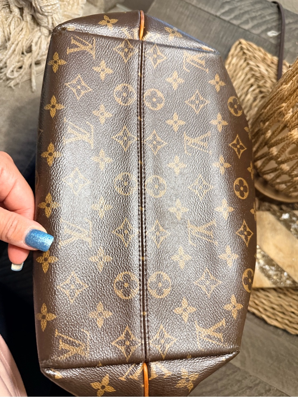Louis Vuitton Monogram Canvas Turenne handbag - Picture 5 of 16